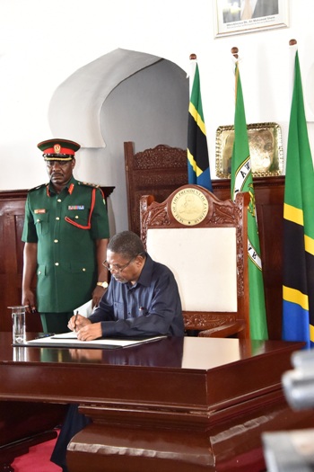 Muswada wa sheria ya Utafutaji na Uchimbaji wa Mafuta na Gesi asilia ya mwaka 2016,umesainiwa