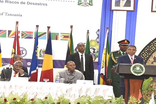Rais wa Zanzibar na Mwenyekiti wa Baraza la Mapinduzi Dk.Ali Mohamed Shein alipokuwa akiufungua mkutano wa Mawaziri wa SADC katika ukumbi wa Hoteli ya Madinat Al Bahr