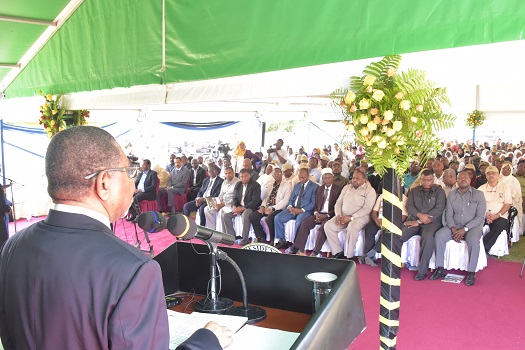 Rais wa Zanzibar na Mwenyekiti wa Baraza la Mapinduzi Dk.Ali Mohamed Shein akitoa hotuba yake katika sherehe za maadhimisho ya kutimia miaka 20 ya kuanzishwa  kwa Bodi ya Mapato (ZRB).